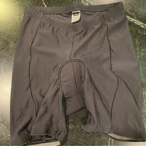 REÍ Women’s Black Cycling Shorts, Size XL